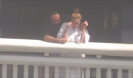Rus Kralya obtinerea între pâine filmesexigratuite și vibrator mare.