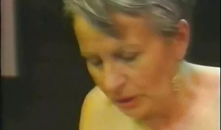 Lovelace se bucură de filme cu fete sexi sex oral grup de Pieptoase fete în jacuzzi mare