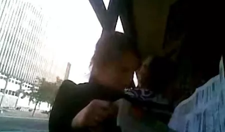 Calul negru făcea sex sexy braileanca film cu două curve albe.