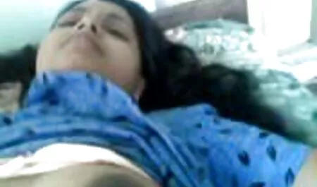Suptul cocoș bruneta blonde sexy xxx vrea să se bucure de sex anal