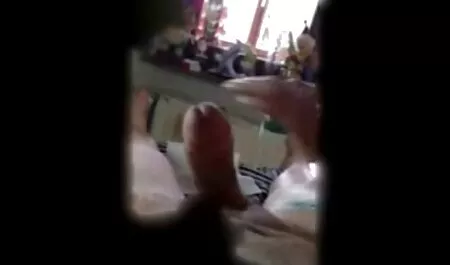 Un masaj foarte ocupat nu rezistă unui profesoare sexi falus client negru.