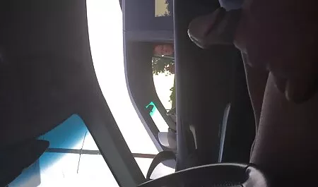 Tatăl prieten se calmează futaiuri ro și fiica tânără Gillian se fute.