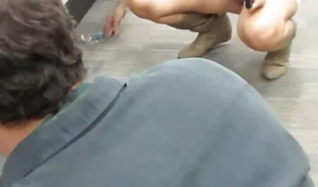 Profesorul nostru frumos vă învață sex videouri o lecție intimă unui student.