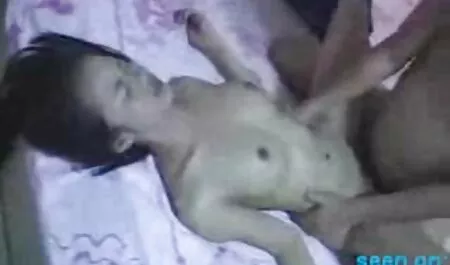 Lesbienele slabe au experimentat un orgasm în porno filme sexi pentru adulti frumos.