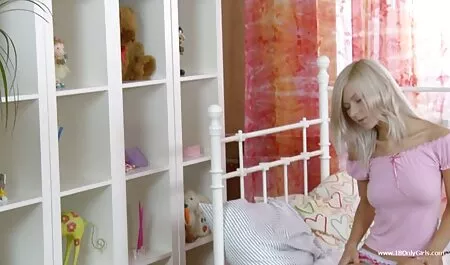 Dă-mi aia. Sus! fete srxi