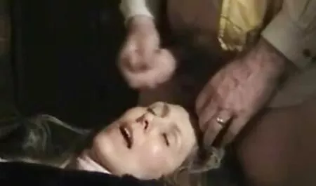 Taie suge pula la nunta Sperma in gura unei fete cu Tate grase