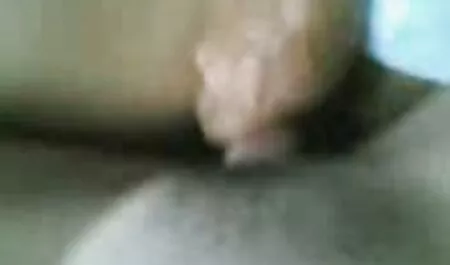 Vino la tine cu limba Blonda bucimari bustoasa cu curul bun