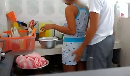 Amatori fete in curu gol porno anal cu o fata foarte draguta