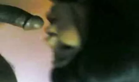 Bruneta femei goale sexi spanked în ambele găuri