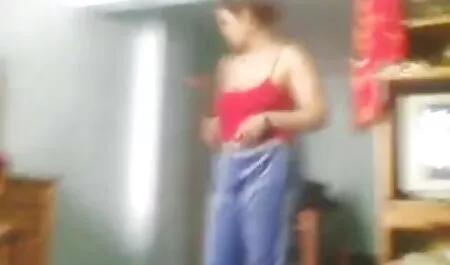 Experimentat iubitul sex cu trei barbati a adus fata la orgasm
