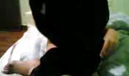 Big busty renunță în tufișurile agentului porno pentru bani filme sexi cu fete tinere decenți.