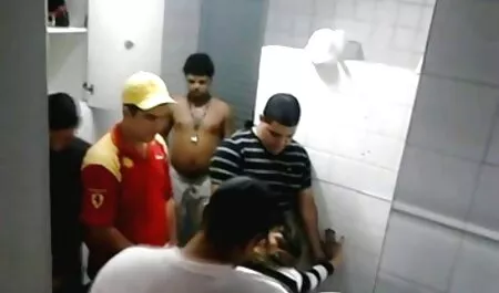 Sex fierbinte pe blonde super sexi scări