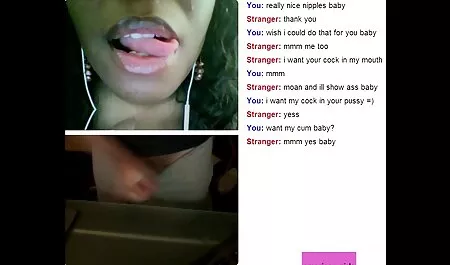 O fată în lenjerie seduce un babe batrane care se fut bărbat pentru a-și pune penisul mare pentru ea.