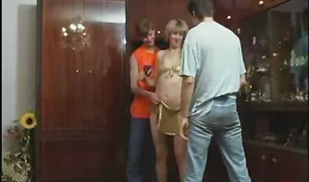 Porno funky fata Alexis Brill sex cu incepatoare