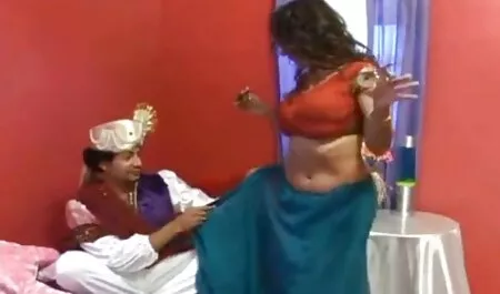 Subțire krala xnxx cu chinezoaice afișează gonzo porno