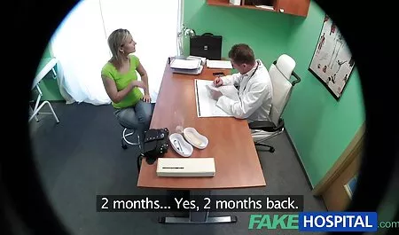 Tipul pedepsește fata pentru penisul filme sexii lui mare.