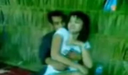 Elevii cu sânii mari filme de comedie sexi naturali s-au răsfățat în clase.